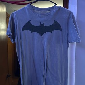 BATMAN TSHIRT - SIZE SMALL